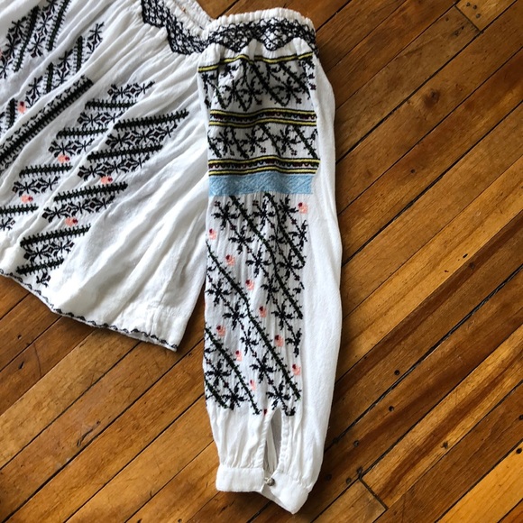 Linen embroidered crop top - Picture 3 of 4